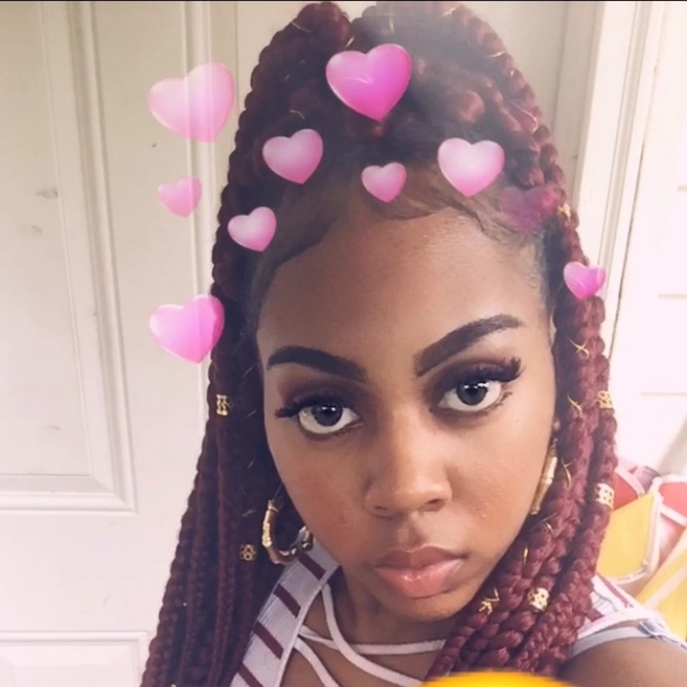 Meet your Posher, Quanika